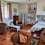 Guest house Domaine Les Marronniers 4*