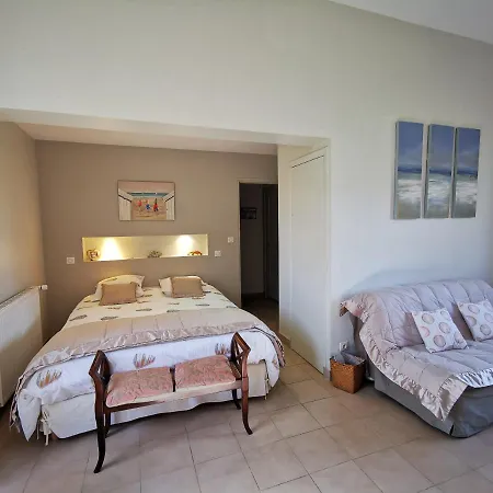 Les Marronniers Pensión 4*