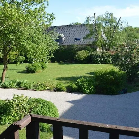 Les Marronniers Guest house 4*