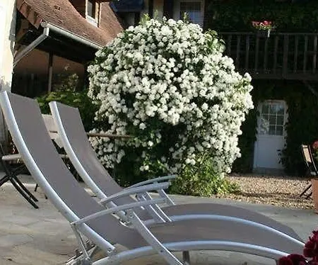 Les Marronniers Guest house 4*