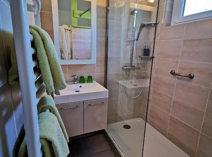 Domaine Les Marronniers Guest house Cambremer