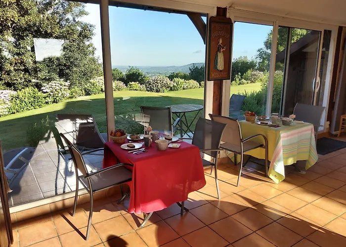 Domaine Les Marronniers Guest house 4*