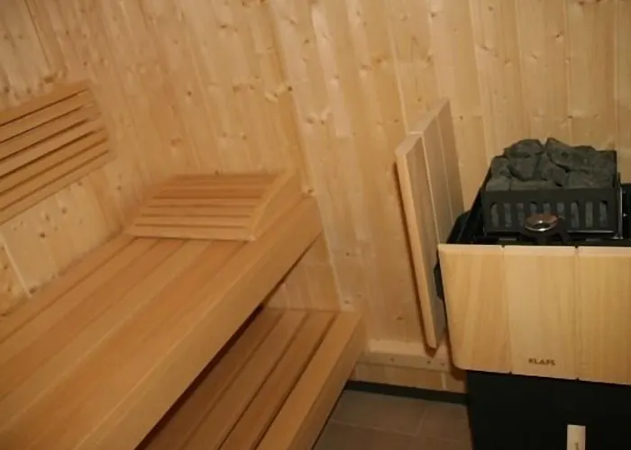 Guest house Domaine Les Marronniers 4*